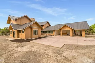 23020 Brushline Ct, Bend, OR 97701 - Photo 5
