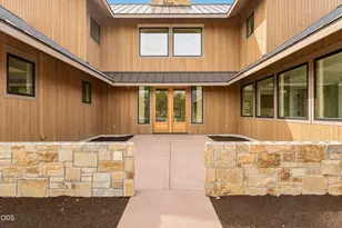 23020 Brushline Ct, Bend, OR 97701 - Photo 3