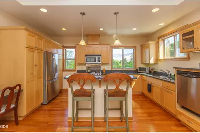 1249 Iowa, Ashland, OR 97520 - Photo 5