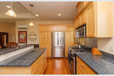 1249 Iowa, Ashland, OR 97520 - Photo 7