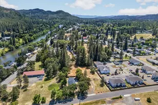 125 Hudspeth Ln, Shady Cove, OR 97539 - Photo 33