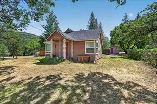 125 Hudspeth Ln, Shady Cove, OR 97539 - Photo 27
