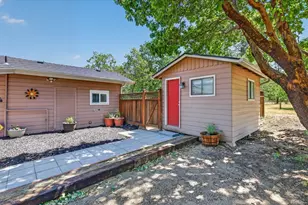 125 Hudspeth Ln, Shady Cove, OR 97539 - Photo 5