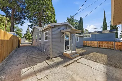 1415 E Main Street, Medford, OR 97504 - Photo 21