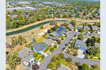1998 NE Cradle Mountain Way, Bend, OR 97701 - Photo 43