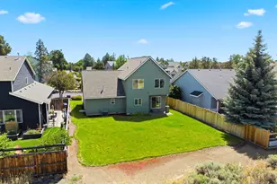 1998 NE Cradle Mountain Way, Bend, OR 97701 - Photo 39