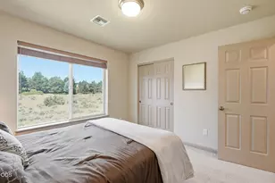 1998 NE Cradle Mountain Way, Bend, OR 97701 - Photo 23