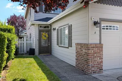 1508 Hollyhock Drive #A, Medford, OR 97504 - Photo 3