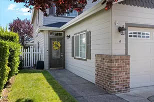 1508 Hollyhock Dr, Medford, OR 97504 - Photo 3