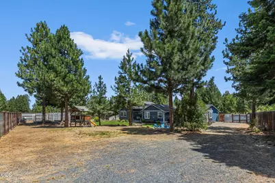 60733 Bristol Way, Bend, OR 97702 - Photo 43