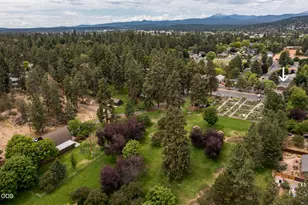 1170 NE Ulysses Dr, Bend, OR 97701 - Photo 3