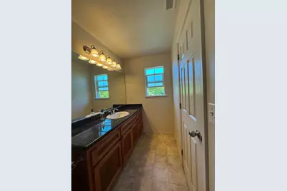 2363 Dahlia Way, Medford, OR 97501 - Photo 13