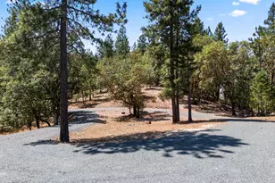 235 Needlewood Dr, Grants Pass, OR 97526 - Photo 41