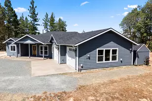 235 Needlewood Dr, Grants Pass, OR 97526 - Photo 39