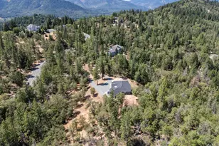 235 Needlewood Dr, Grants Pass, OR 97526 - Photo 53