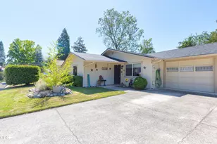 640 SW Sunwood Way, Grants Pass, OR 97526 - Photo 3