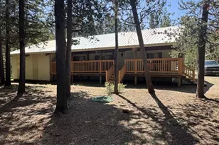 11617 Chinquapin Dr, Crescent Lake, OR 97733 - Photo 1