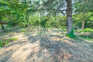1234 NW Highland Ave, Grants Pass, OR 97526 - Photo 9