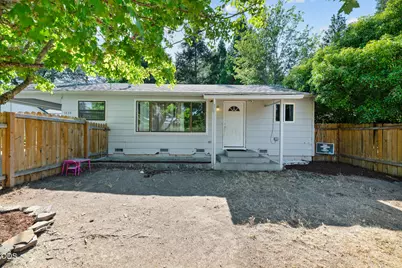 1234 NW Highland Avenue, Grants Pass, OR 97526 - Photo 11