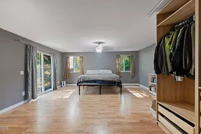 1234 NW Highland Avenue, Grants Pass, OR 97526 - Photo 5