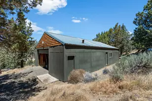 70090 McKenzie Canyon Rd, Sisters, OR 97759 - Photo 27