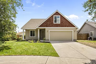 1924 NW Joshua Tree Court, Redmond, OR 97756 - Photo 1