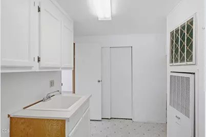 4729 S Pacific Highway #39, Phoenix, OR 97535 - Photo 21