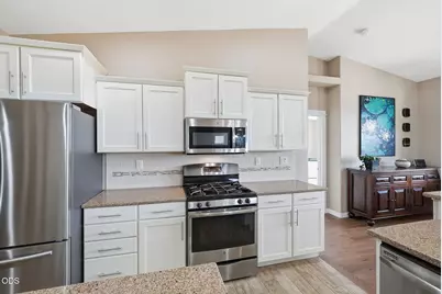 4466 SW Umatilla Avenue, Redmond, OR 97756 - Photo 15