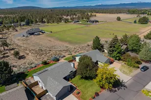 20725 Lyra Dr, Bend, OR 97703 - Photo 33