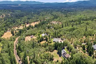 767 Jess Way, Grants Pass, OR 97526 - Photo 57