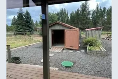 69700 Old Wagon Road, Sisters, OR 97759 - Photo 13