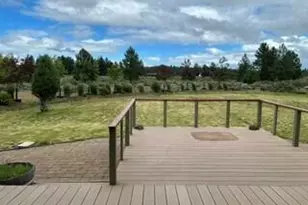 69700 Old Wagon Rd, Sisters, OR 97759 - Photo 11