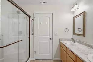 101 SE Yorktown Dr, Grants Pass, OR 97527 - Photo 15