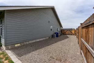 432 NE Oak Ave, Redmond, OR 97756 - Photo 31