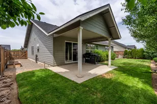 432 NE Oak Ave, Redmond, OR 97756 - Photo 29