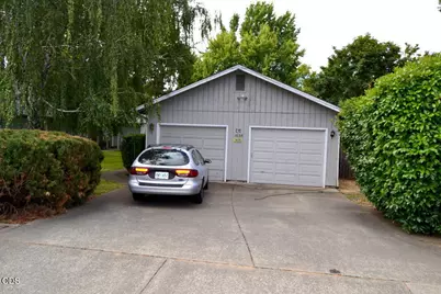 1632 Leonard Road #A & B, Grants Pass, OR 97527 - Photo 19