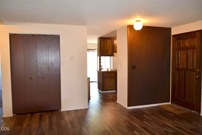 401 NW B Street #A,B,C,D,E, Grants Pass, OR 97526 - Photo 5
