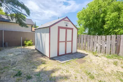 1429 NE Meier Drive, Grants Pass, OR 97526 - Photo 9
