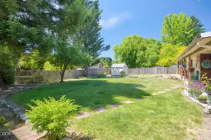 1429 NE Meier Dr, Grants Pass, OR 97526 - Photo 5