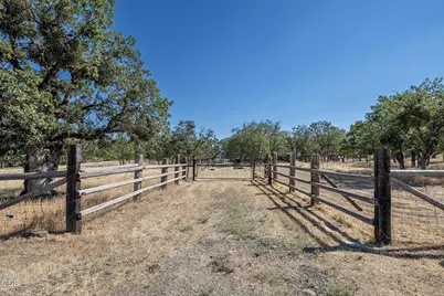 222 Crescent Drive, Eagle Point, OR 97524 - Photo 37