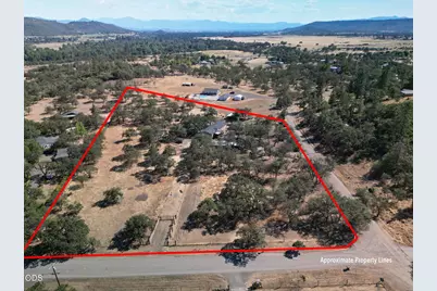 222 Crescent Drive, Eagle Point, OR 97524 - Photo 3