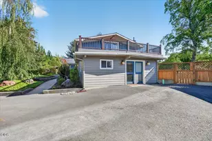 3415 Calle Vista Dr, Medford, OR 97504 - Photo 3