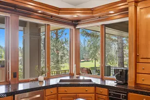 61712 Broken Top Dr, Bend, OR 97702 - Photo 17