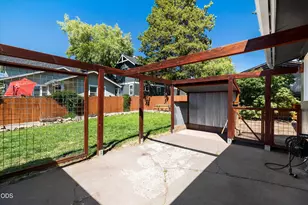 660 NE Innes Ln, Bend, OR 97701 - Photo 39