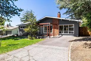 660 NE Innes Ln, Bend, OR 97701 - Photo 3
