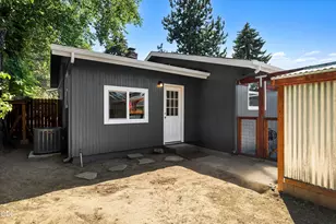 660 NE Innes Ln, Bend, OR 97701 - Photo 41
