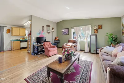 633 E Archwood Drive #UNIT 77, Eagle Point, OR 97524 - Photo 9
