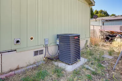 633 E Archwood Drive #UNIT 77, Eagle Point, OR 97524 - Photo 23