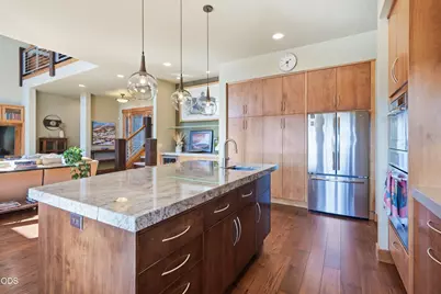 19361 Roswell Drive, Bend, OR 97702 - Photo 13