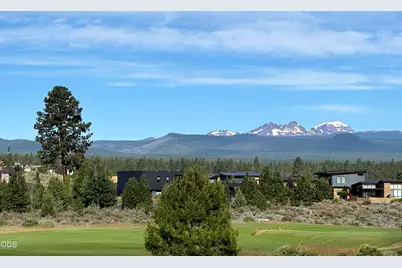 19361 Roswell Drive, Bend, OR 97702 - Photo 3